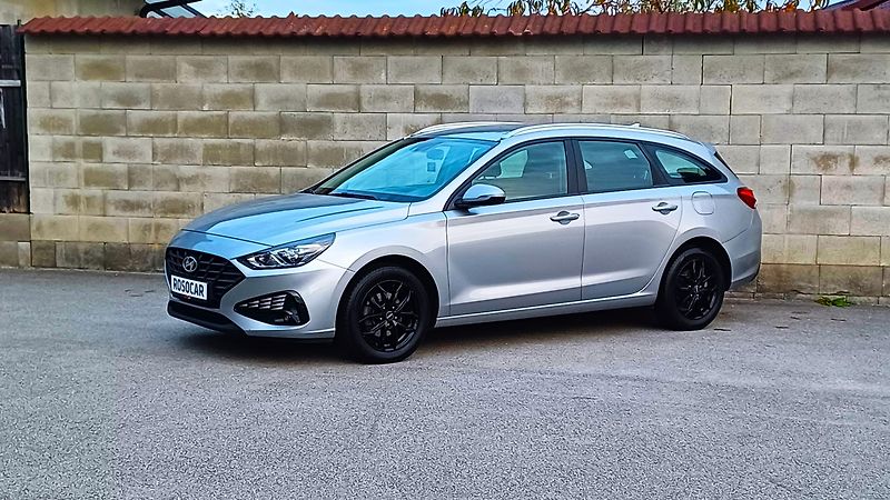 Hyundai i30 1.5 81kW DPI FAMILY COMFORT - fotografie inzerátu