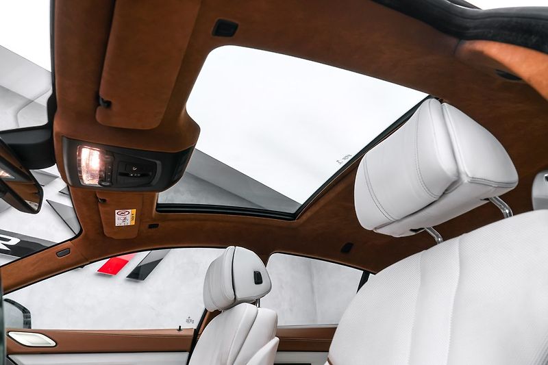 BMW Řada 6 i xD Gran Coupé Individuál - fotka 19 z 27