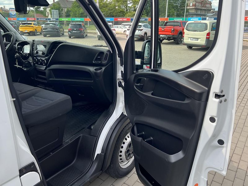 Iveco Daily (2020) 2.3d*115KW*35S16*Kamera - fotka 20 z 31
