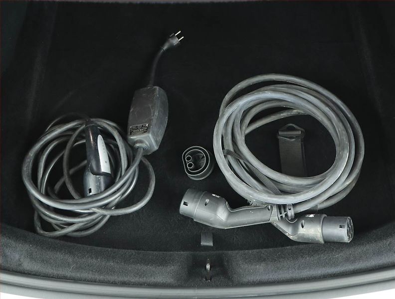 Tesla Model 3 (2023) Standard Range LFP, SoH 94% - fotka 21 z 21