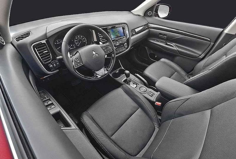 Mitsubishi Outlander.