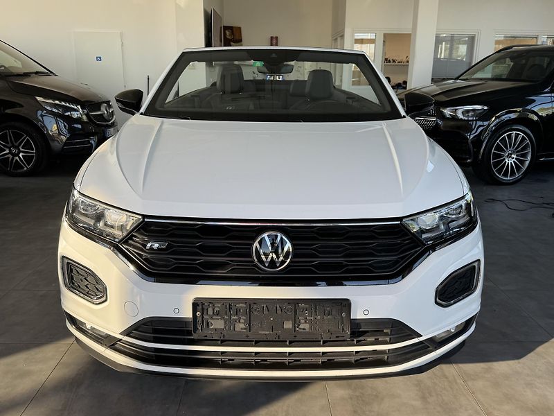Volkswagen T-Roc (2021) 1,5TSi DSG REZERVACE - fotka 2 z 32