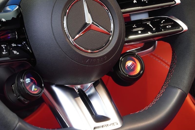 Mercedes-Benz SL 63AMG,4matic+,DPH,Záruka,ČR - fotka 21 z 40