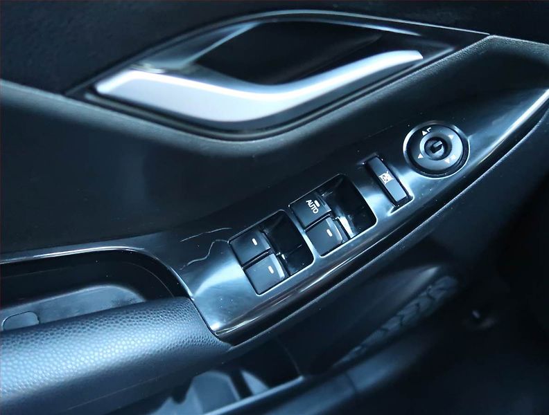 Hyundai ix20 (2015) 1.6 CVVT, Serv.kniha - fotka 16 z 16