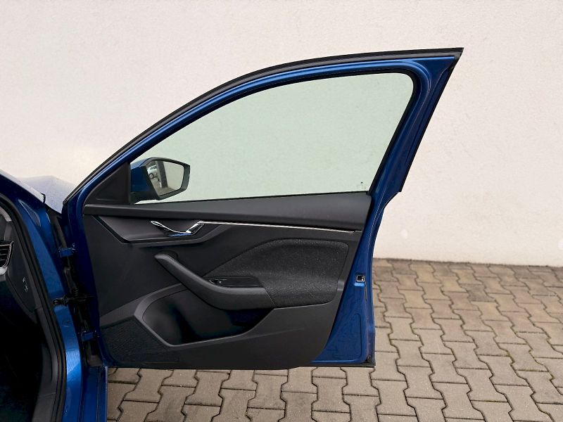 Škoda Scala (2024) SELEC TSI 110/1.5 M6F - fotka 12 z 25