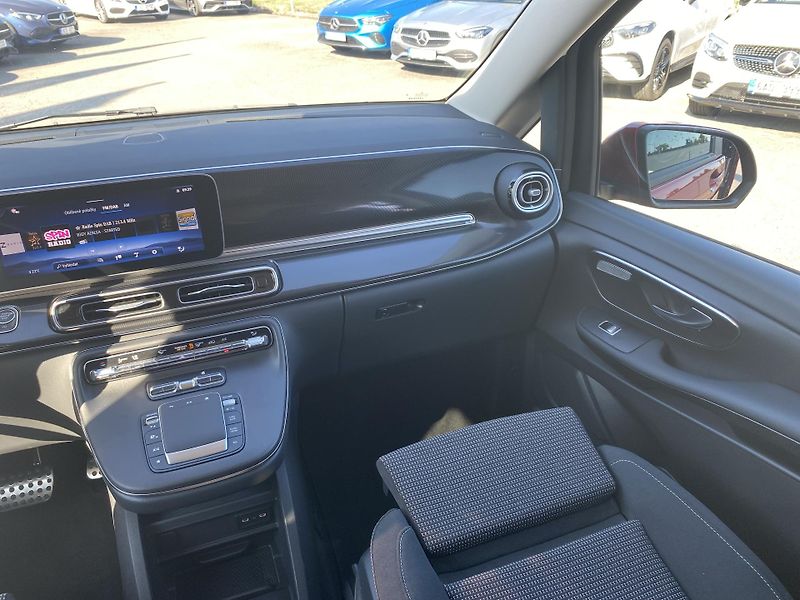 Mercedes-Benz Třídy V MarcoPolo 250d 4M AIRMATIC - fotka 11 z 26