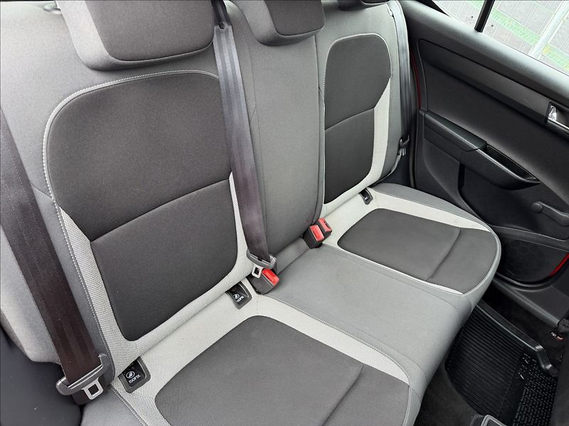 Škoda Fabia III 1.0 TSI Ambition - fotka 15 z 16