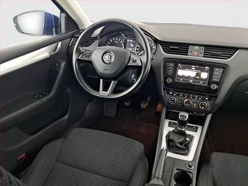 Škoda Octavia (2016) Ambition Plus 2.0 TDI, 4X4 - fotka 7 z 16