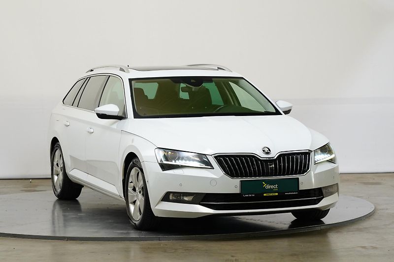 Škoda Superb - fotka 8 z 29