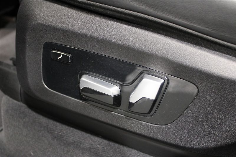 BMW X7 4,4 xDrive M50i - fotka 36 z 40