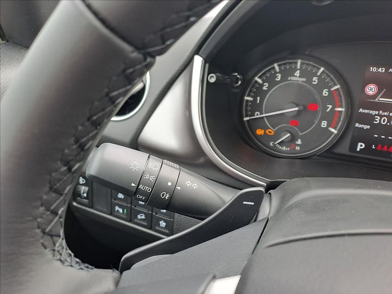 Suzuki Vitara (2026) 1,4 BoosterJet Premium AllGrip - fotka 17 z 23