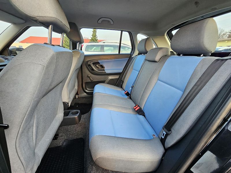 Škoda Fabia 1.4 16v 63kW,KLIMA,8xAIRBAG - fotka 32 z 37