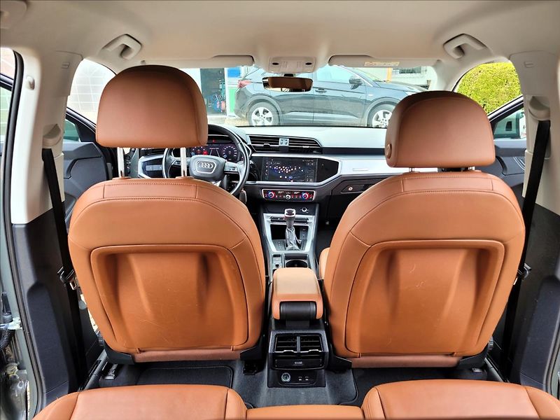 Audi Q3 1,5 TFSI,S-tronic,TFT,kůže - fotka 40 z 50