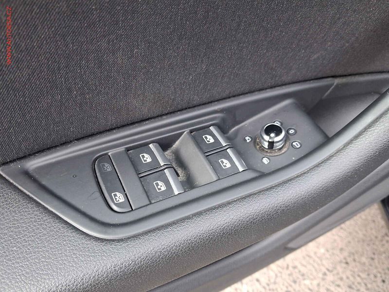 Audi A4 (2016) 2.0 TFSi, AT, bixen, navi, - fotka 13 z 21
