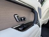 Land Rover Range Rover (2026) 4,4 P540 V8 AUTOBIOGRAPHY SWB* - náhled 34