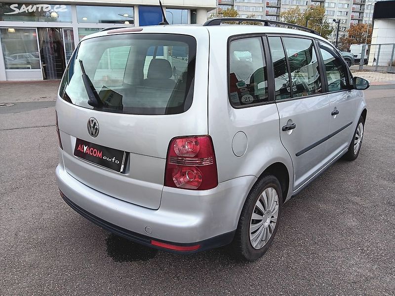 Volkswagen Touran 1.9 TDI 77kW - fotka 6 z 23