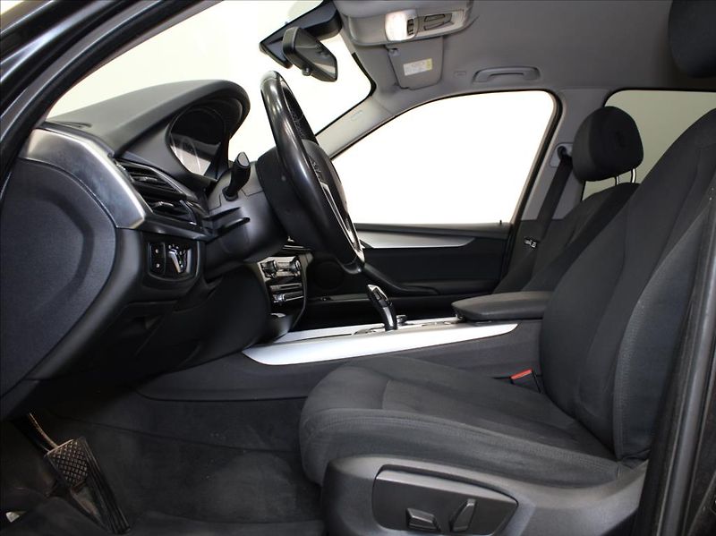 BMW X5 3,0 30d 190kW xDrive Tažné DPH - fotka 6 z 25