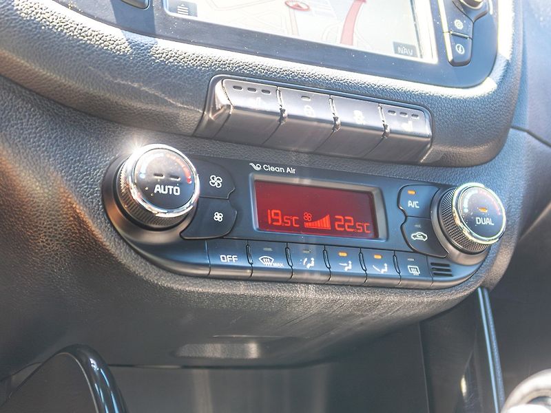 Kia Ceed (2017) GT Line 1.6D 100KW MAT – NAVI - fotka 27 z 50