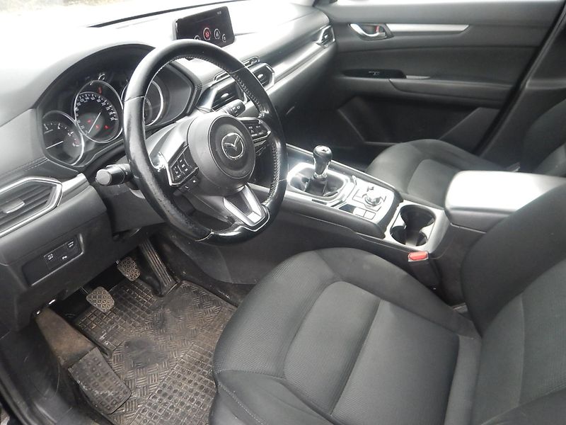 Mazda CX-5 2.2 D 110 KW 4x4 - fotka 11 z 15