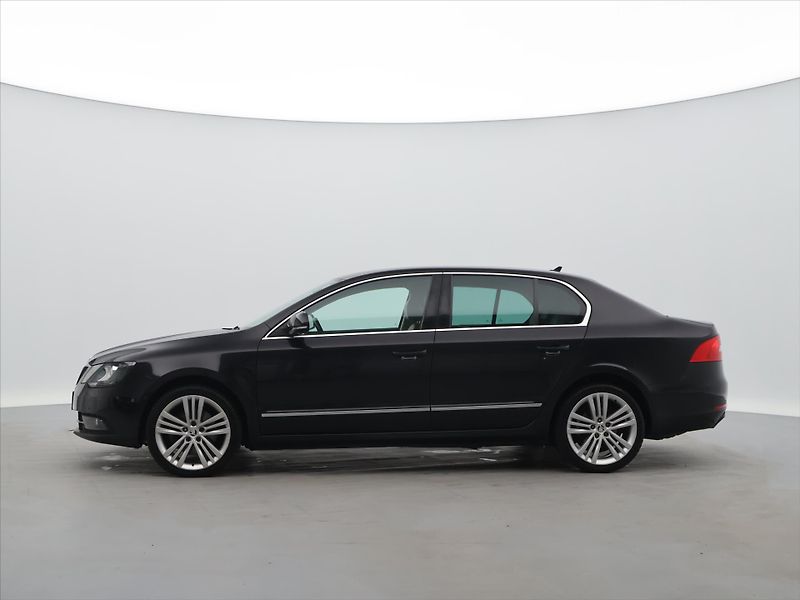 Škoda Superb 2.0 TDI 125kW Elegance CZ - fotka 4 z 26