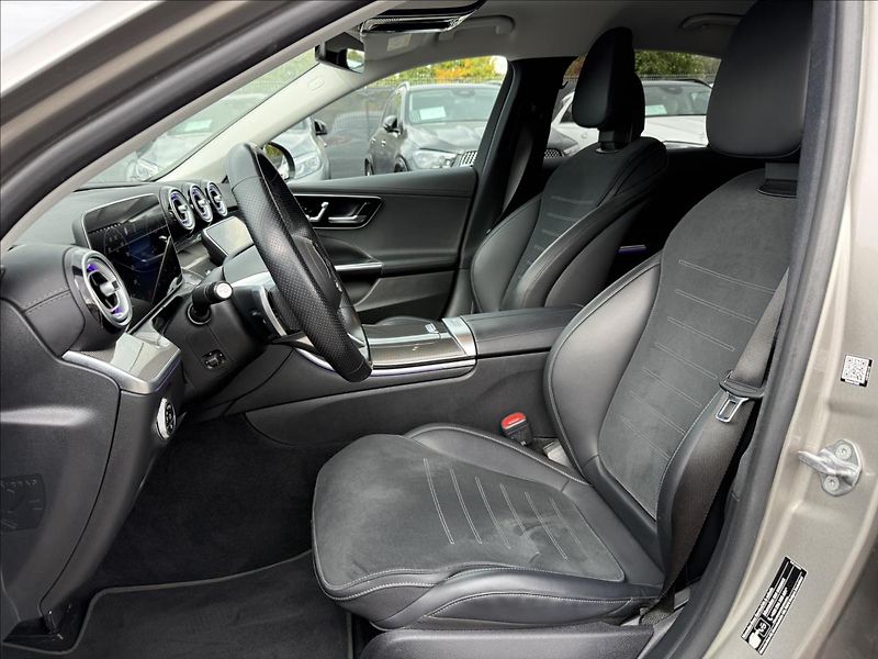 Mercedes-Benz Třídy C C 220d 4MATIC AMG linie - fotka 10 z 13