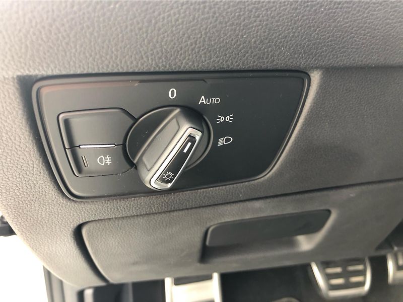 Volkswagen Arteon 2,0 TDI Elegance DSG 110kW - fotka 16 z 30