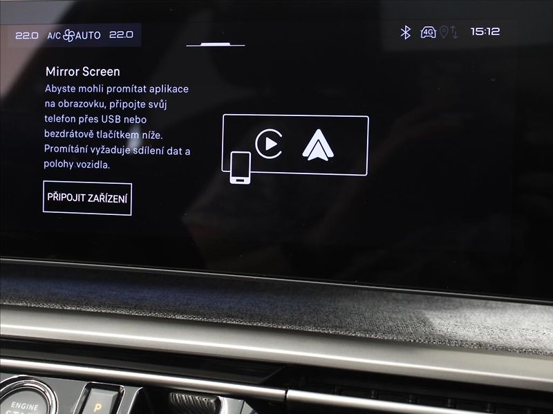 Peugeot 5008 1,2 Hybrid Allure 20tkm. ČR - fotka 17 z 28