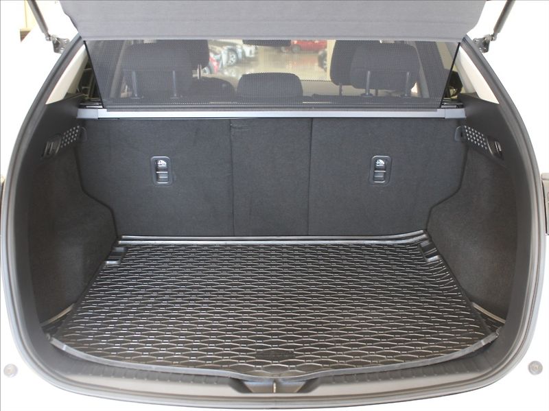 Mazda CX-5 2,0 G165 AT 4x4 Navi.KAMERA - fotka 24 z 25