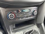 Ford Focus 1,5 TDCI 88kW Titanium - náhled 27