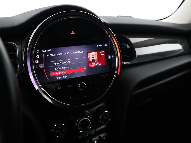 Mini Cooper 1,5 100kW LED CZ 1.Maj. DPH - fotka 20 z 32