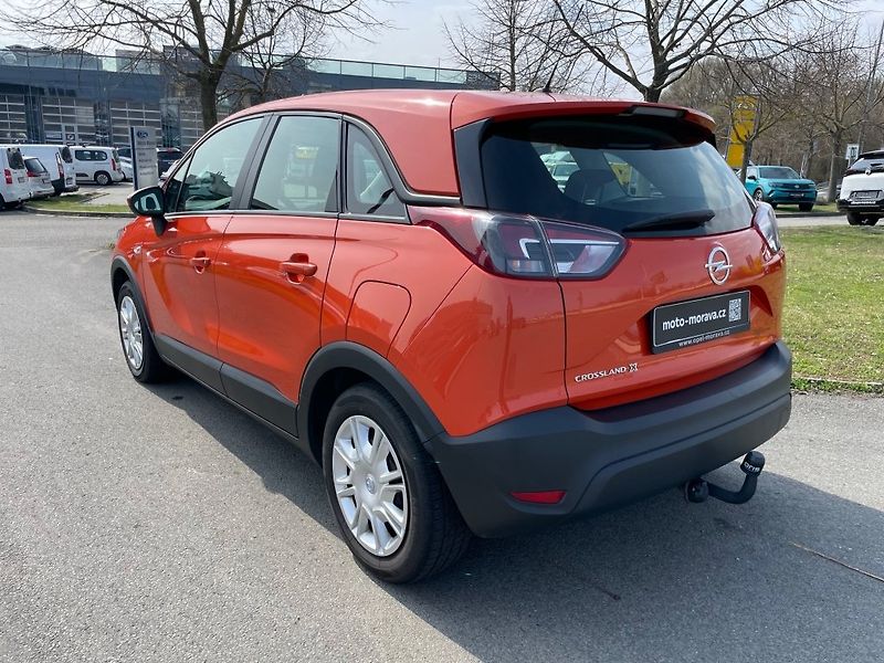 Opel Crossland X Enjoy 1,2 MT5, ČR, 1. maj - fotka 3 z 31