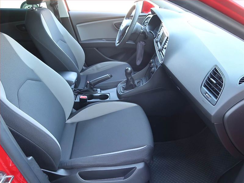 Seat Leon (2016) 1.2 TSI, Serv.kniha, Tempomat - fotka 9 z 17