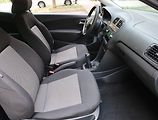 Volkswagen Polo (2013) 1.2 12V, Serv.kniha, po STK - náhled 9