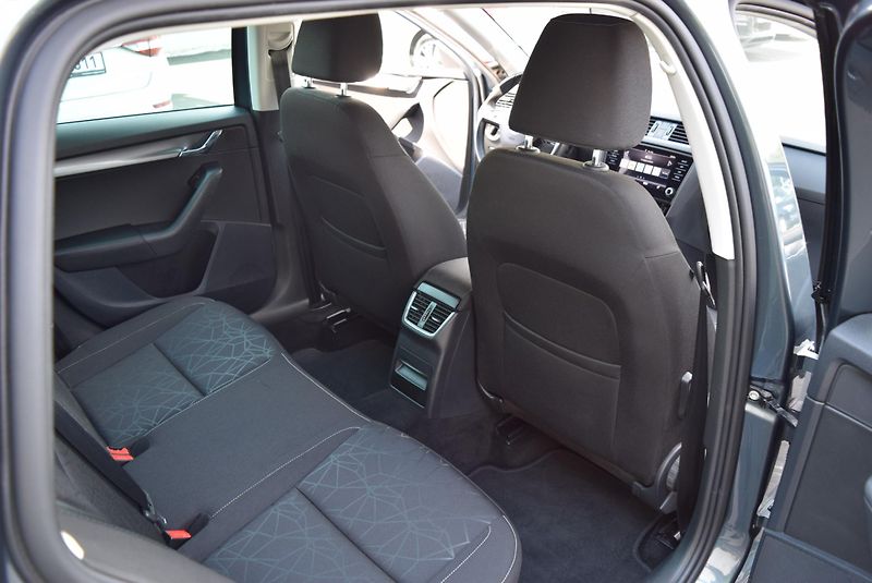 Škoda Octavia (2019) 1.5TSI 110kw CLEVER FULL LED  - fotka 42 z 48