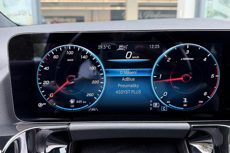 Mercedes-Benz GLA (2021) GLA 220d 4Matic AMG Line - fotka 79 z 121