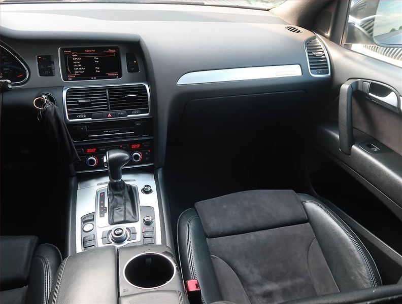 Audi Q7 (2014) S-Line 3.0 TDI, 4X4, Automat - fotka 8 z 14