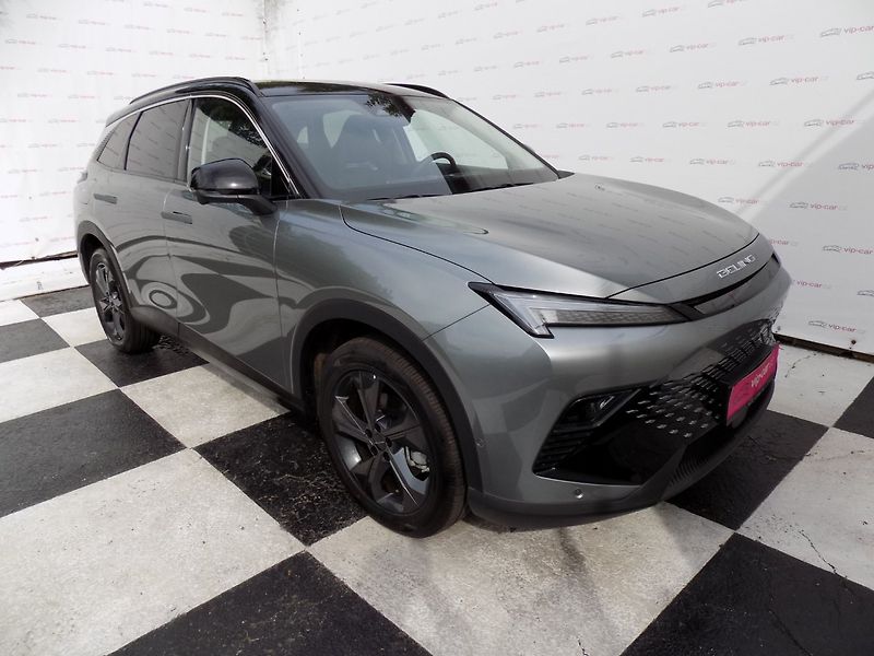 BAIC X5 (2025) 1.5T/AT/Pixel-LED/PANO/DPH/ - fotka 5 z 41