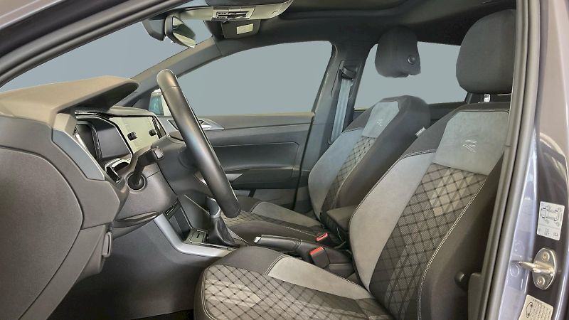 Volkswagen Taigo (2025) R-Line 1,0TSI 85kW - fotka 11 z 24