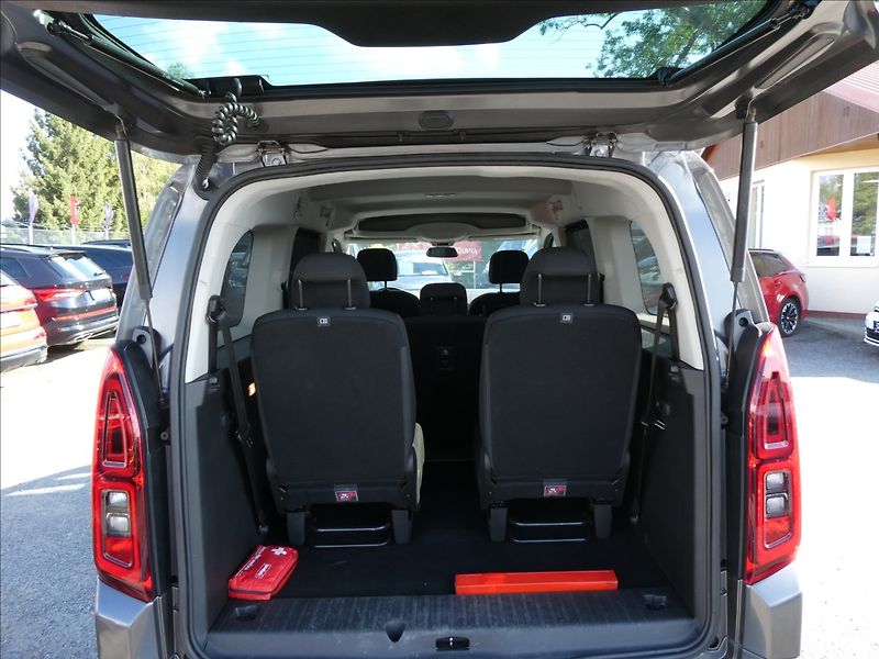 Toyota ProAce City Verso 1,2 T 96kW Long 7.míst,AT8,ČR - fotka 18 z 44