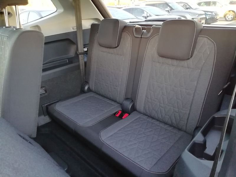 Volkswagen Tiguan Allspace Life 1,5 TSI  110 kW 7 míst - fotka 7 z 21