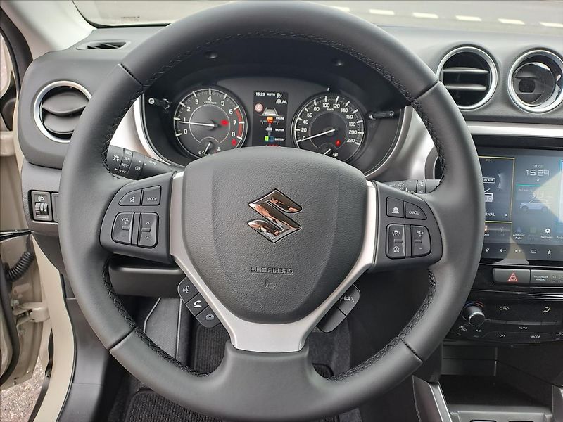 Suzuki Vitara (2026) 1,4 Premium AllGrip MY25 - fotka 11 z 19