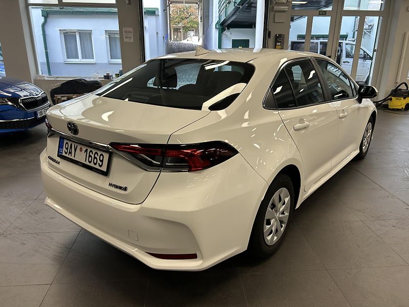 Toyota Corolla (2023) 1.8 Hybrid AT LED Kamera - fotka 4 z 26