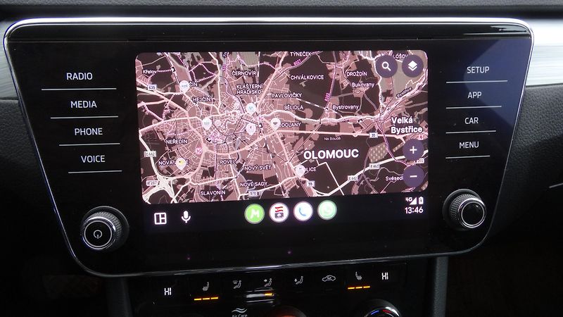 Škoda Superb 2.0TDi DSG Taž.zař. CEBIA  - fotka 26 z 32