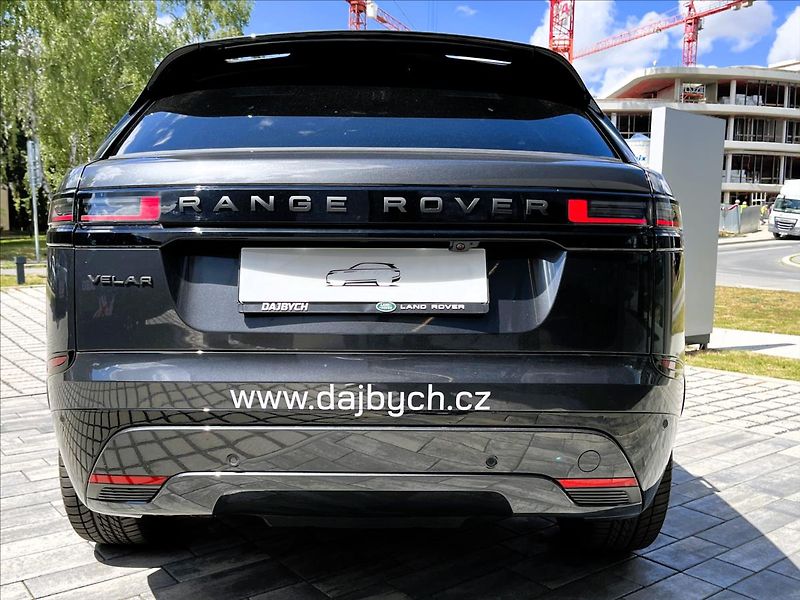 Land Rover Range Rover Velar 2,0 D200 DYNAMIC SE AWD - fotka 5 z 37
