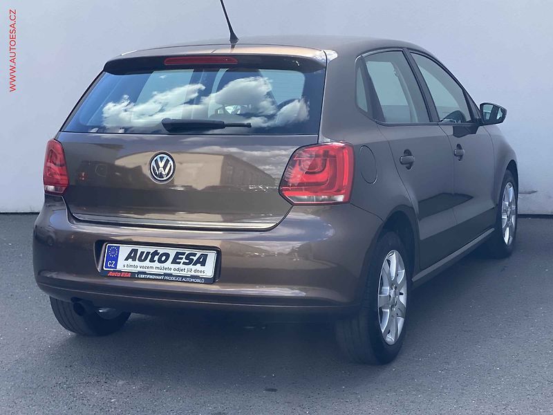 Volkswagen Polo (2012) 1.2 TSi, Comfortline, +kola - fotka 4 z 17