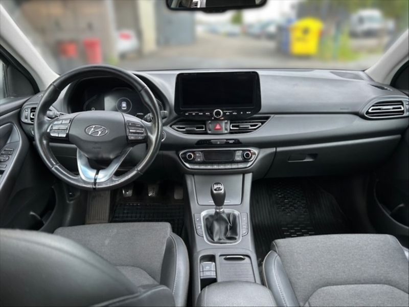 Hyundai i30 1,6 CRDi 115 Style - fotka 9 z 11