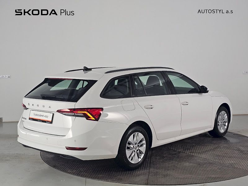 Škoda Octavia (2021) combi 1.5TSi 110kW AMBITION PL - fotka 2 z 32