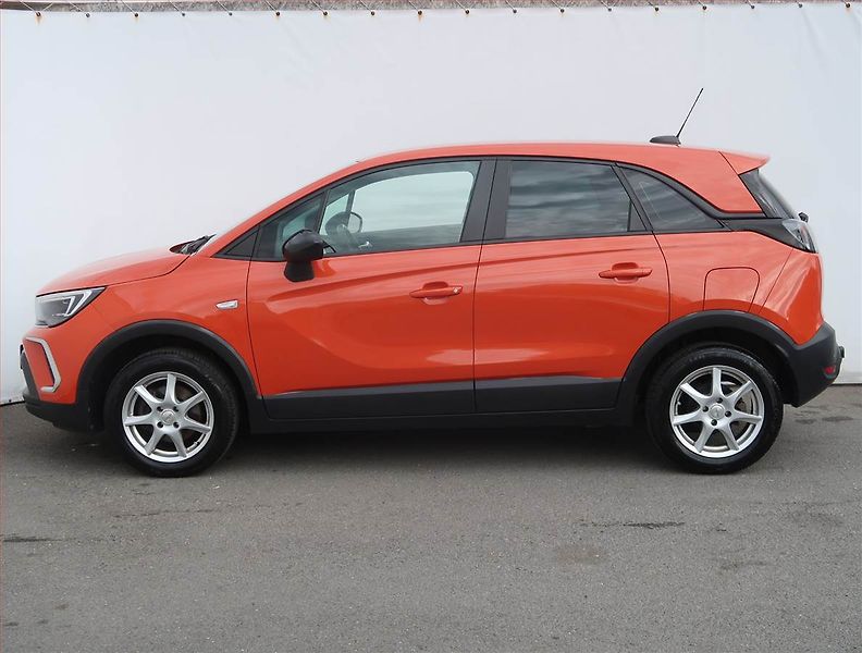 Opel Crossland X (2021) 1.2 Turbo, ČR,1.maj - fotka 3 z 19