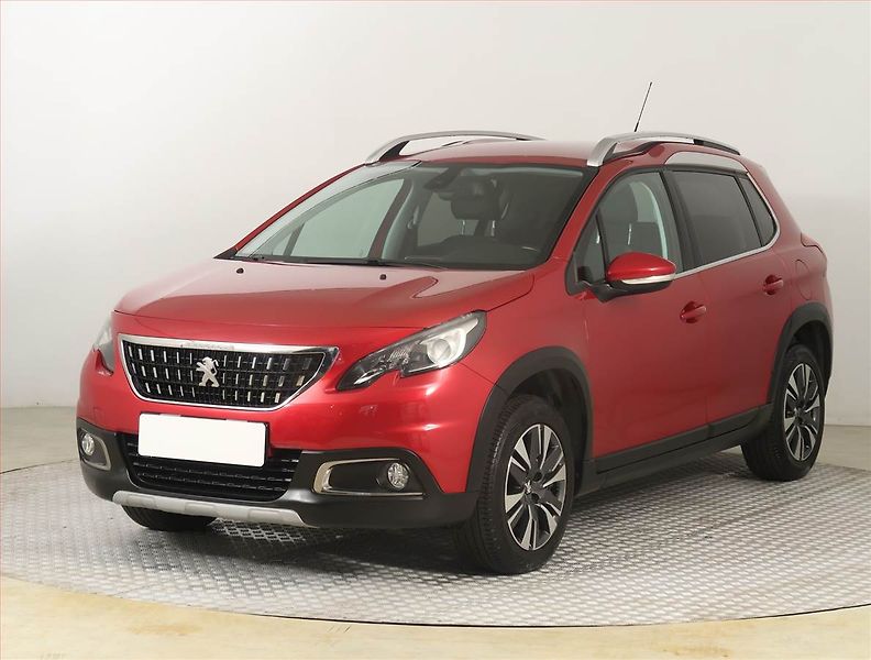 Peugeot 2008 (2016) 1.6 BlueHDi, Serv.kniha - fotka 2 z 20