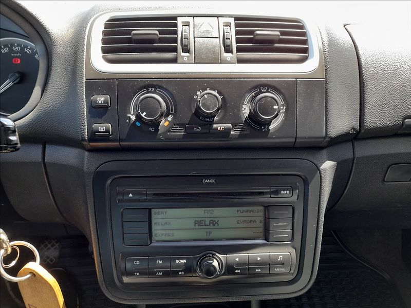 Škoda Roomster 1,4 TDi STÁLE U NÁS - fotka 12 z 17